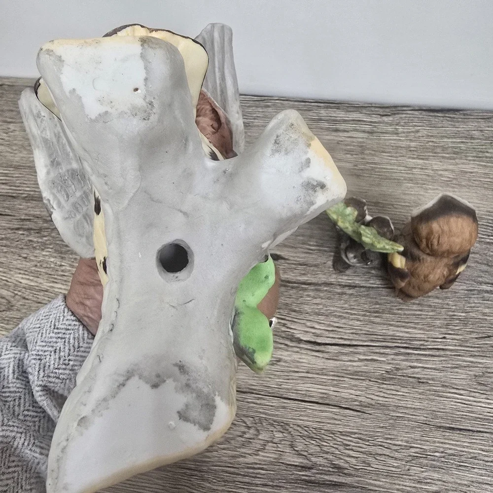 Vintage Owl Figurines Lot Of 2 Porcelain‎ Korea Owl Collectors Baby Birds
